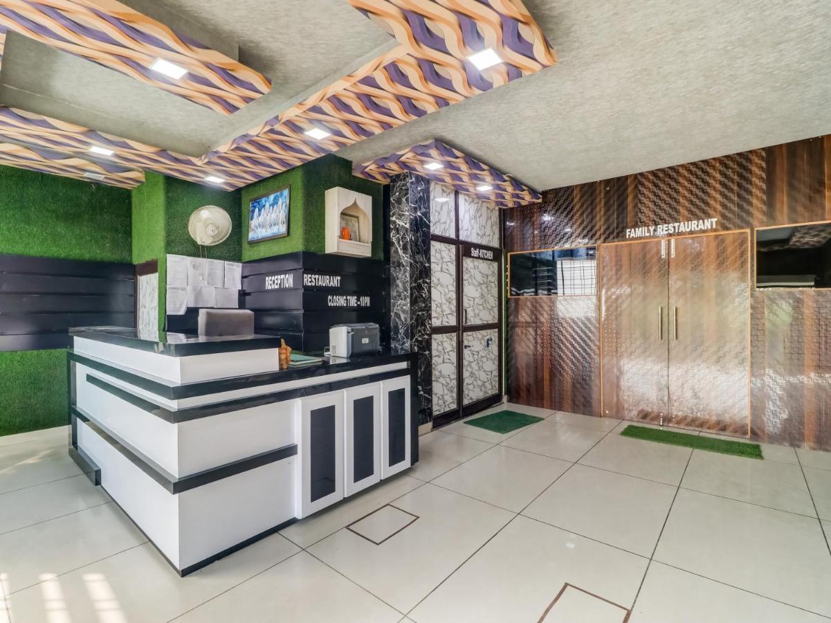 Oyo Flagship 83121 Hotel Rose Vip 萨哈兰普尔 外观 照片