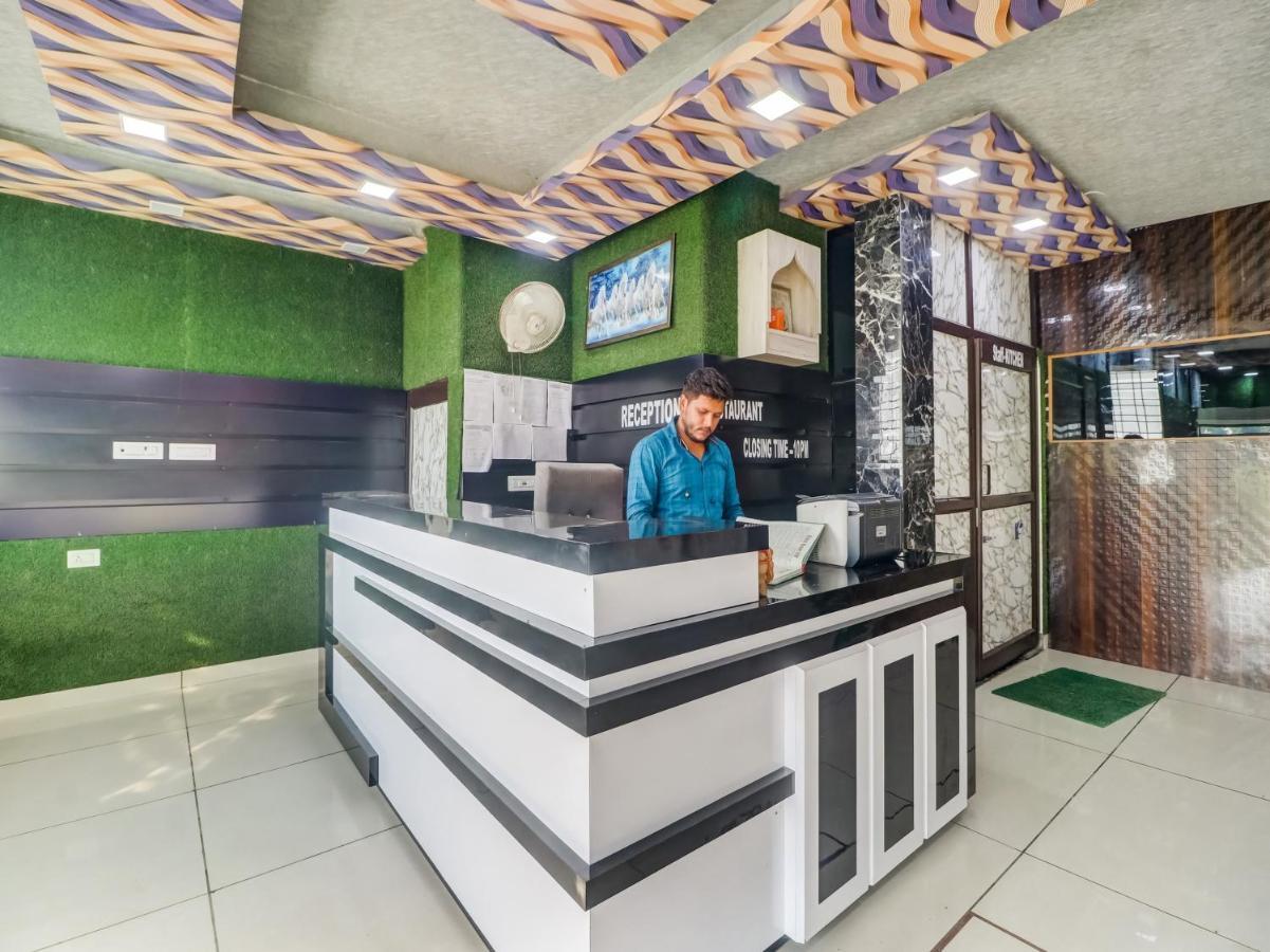 Oyo Flagship 83121 Hotel Rose Vip 萨哈兰普尔 外观 照片